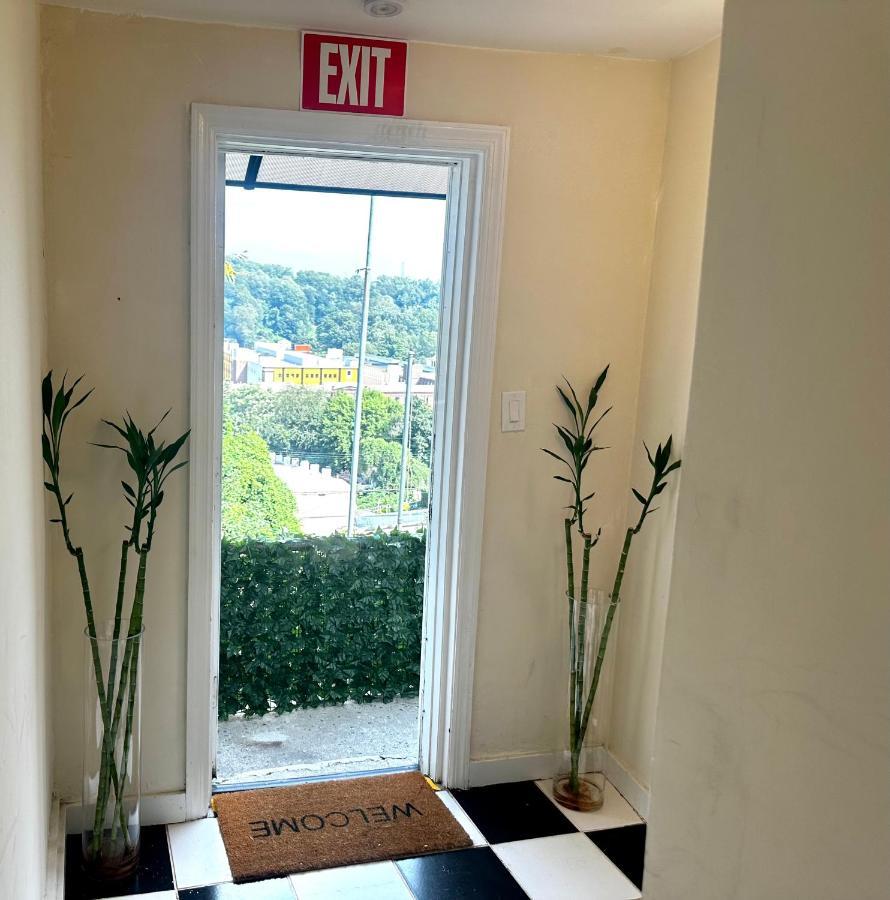 6-A Diamond In Yonkers, Ny Exterior foto