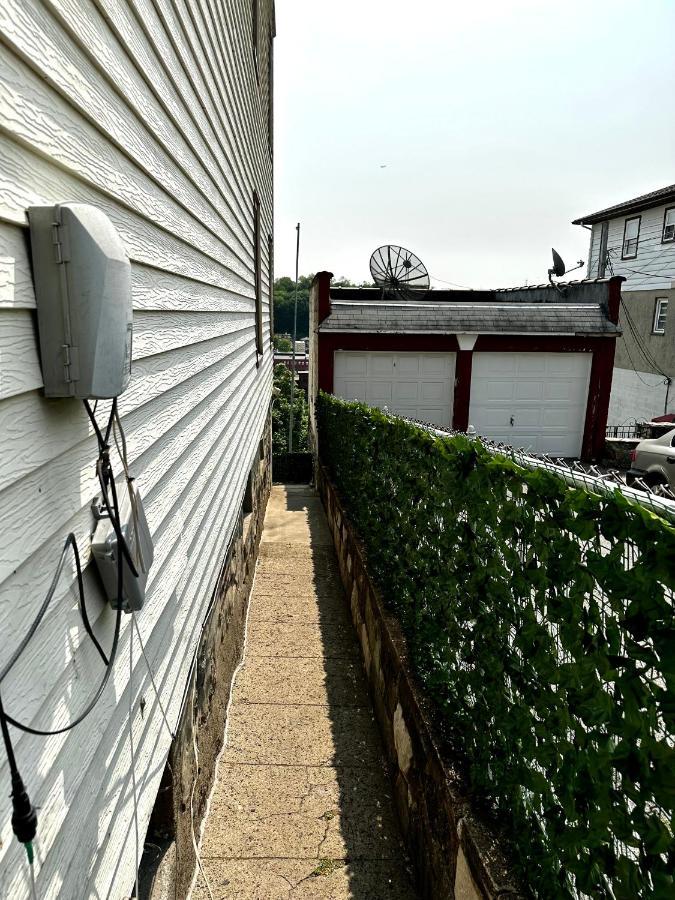 6-A Diamond In Yonkers, Ny Exterior foto